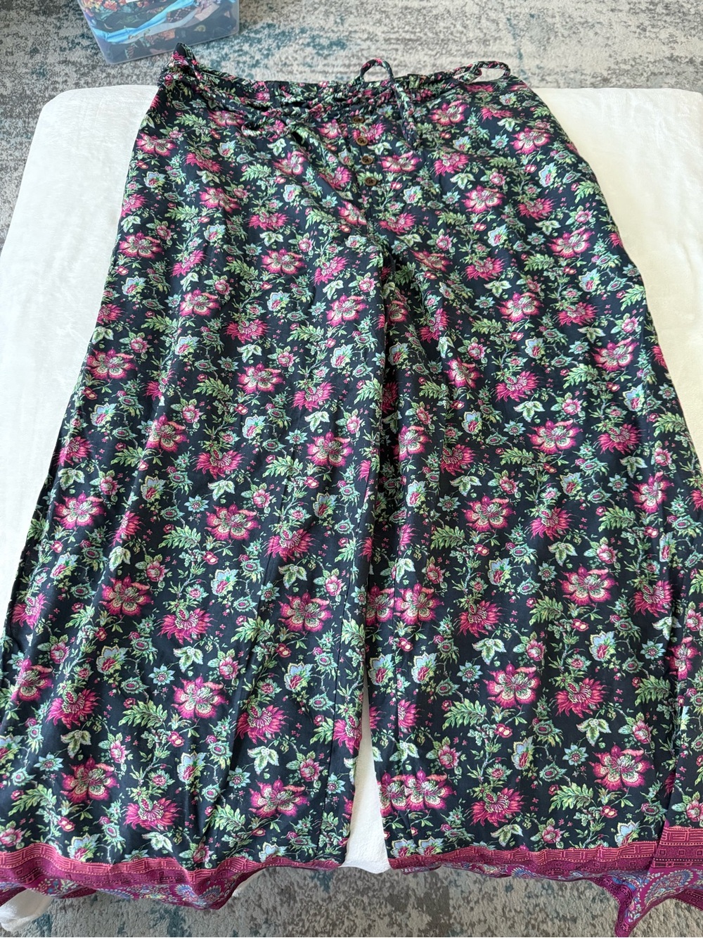 Sundance Women's Black Floral Bangla Road Wide-Leg Pants Size XL Casual D86